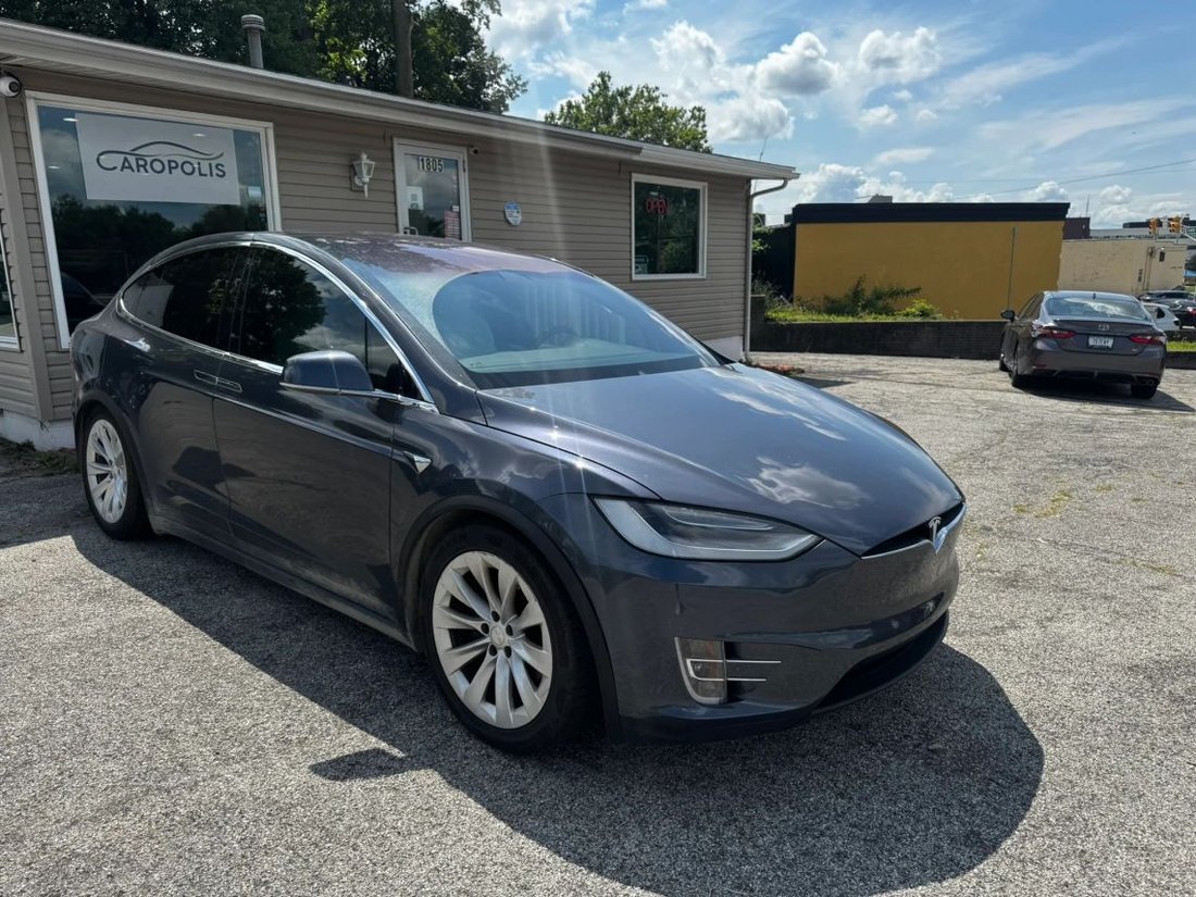 Suv in Lafayette, IN, United States 2 - 18495368
