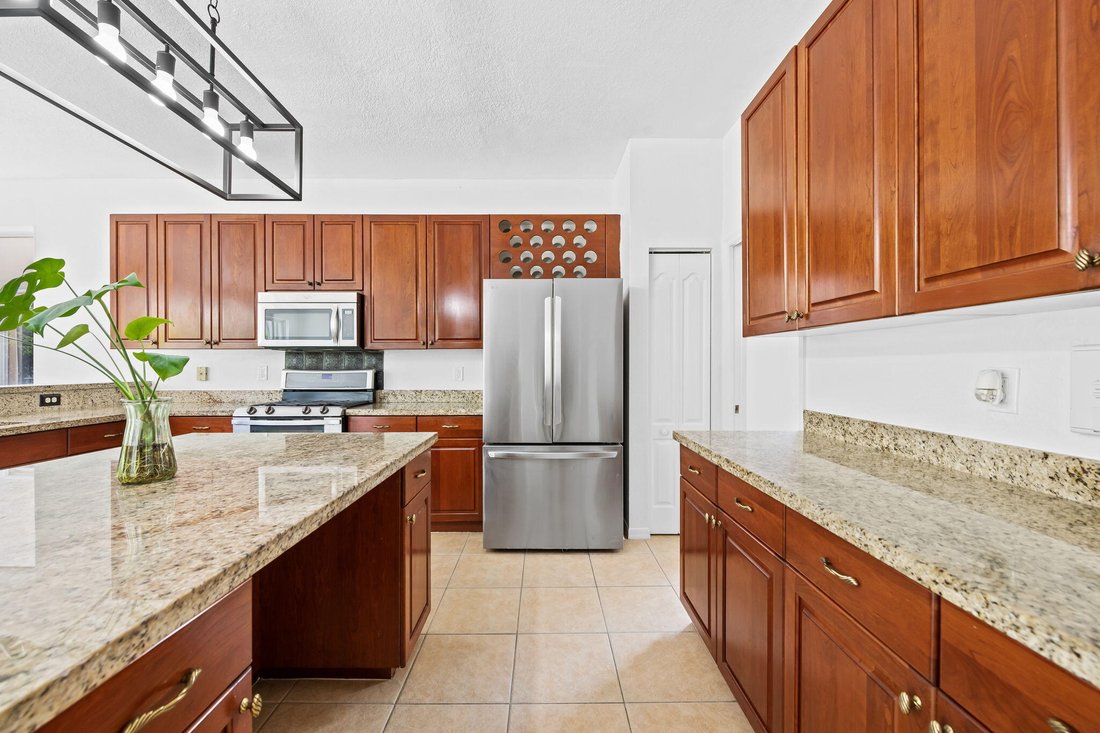 House in Pembroke Pines, Florida, United States 3 - 18493989