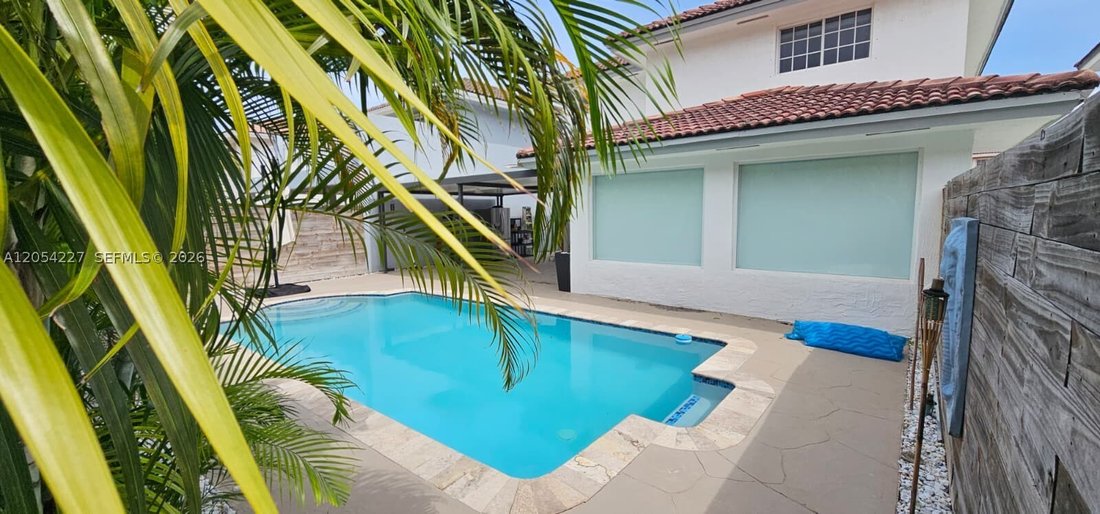 House in West Miami, Florida, United States 3 - 18493452
