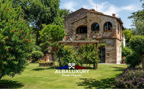 Villa in Montepulciano, Tuscany, Italy 1