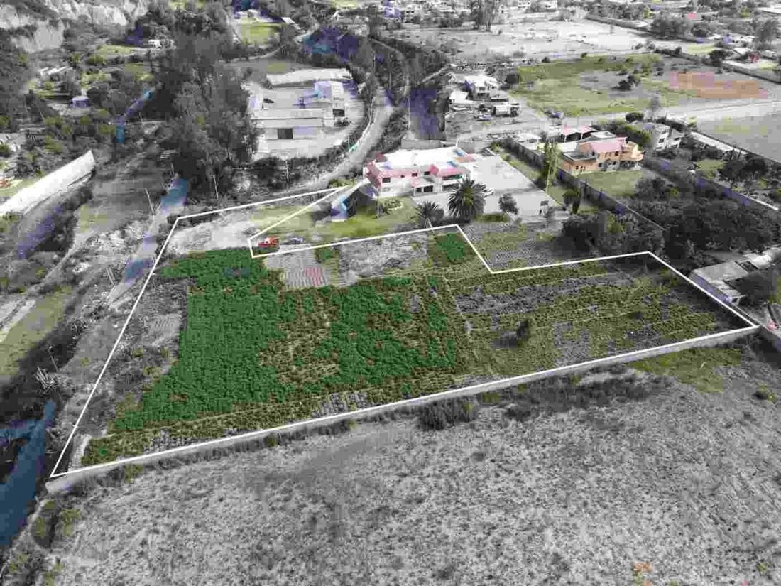 Land in Quito, Pichincha, Ecuador 5 - 18492566