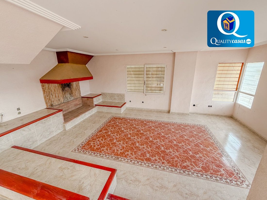 Villa in Mutxamel, Valencian Community, Spain 5 - 18495158