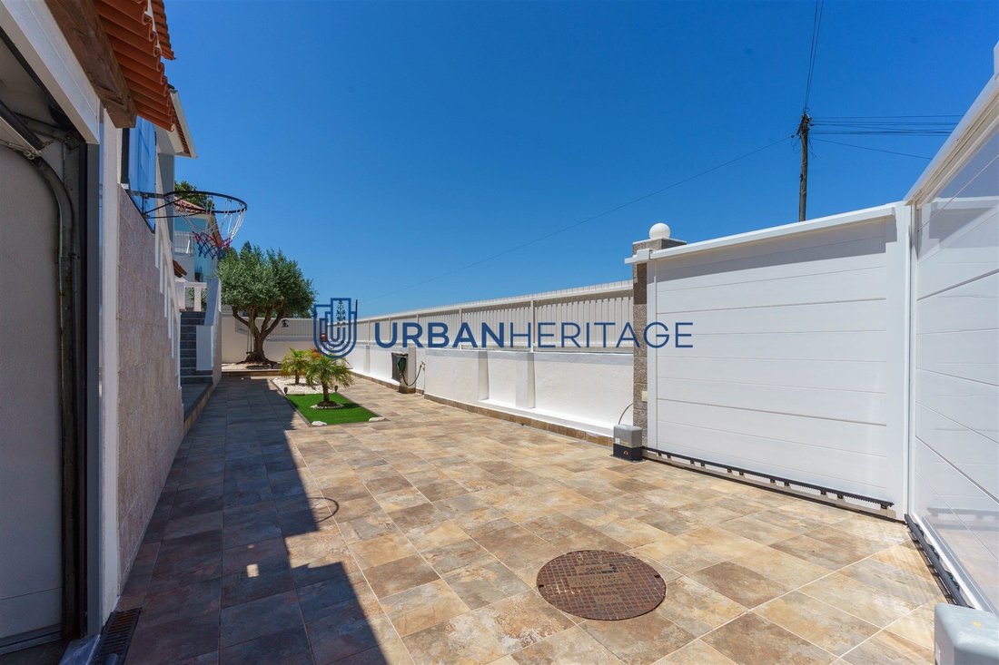 House in Belas, Lisbon, Portugal 3 - 18493004