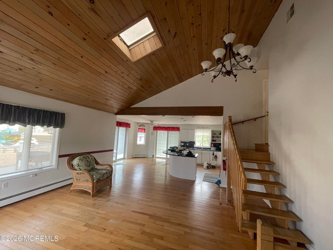 Ocean Township, New Jersey, United States 2 - 18056503
