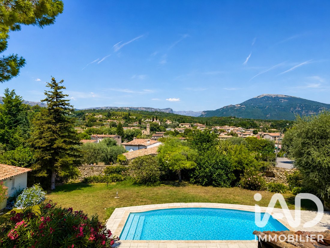 House in Le Rouret, Provence-Alpes-Côte d'Azur, France 2 - 18392489
