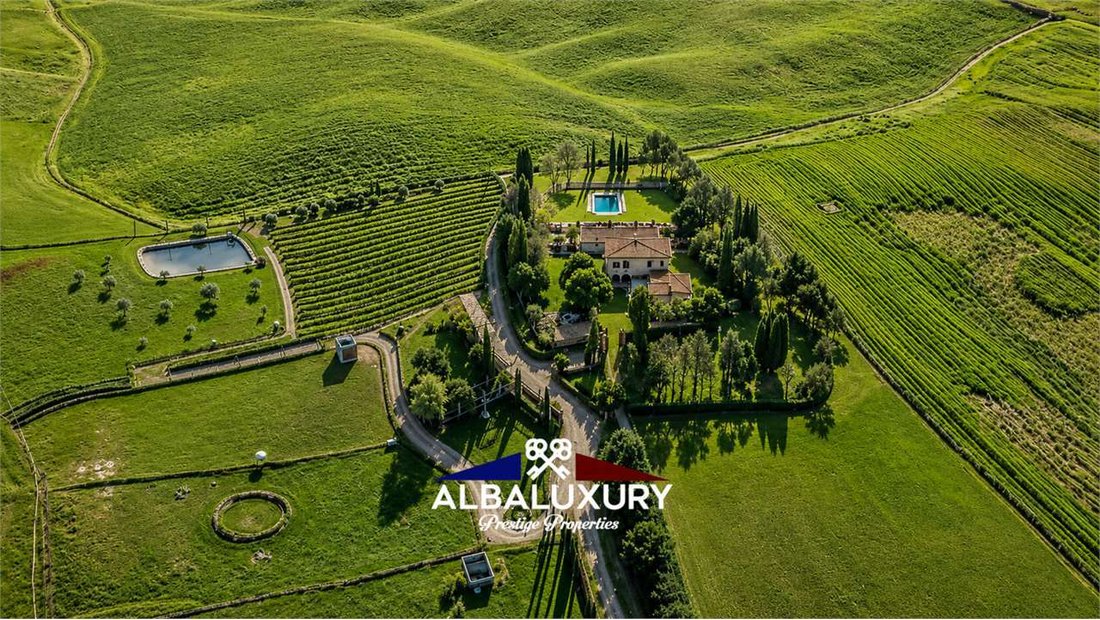 Villa in Monteroni d'Arbia, Tuscany, Italy 2 - 15347351