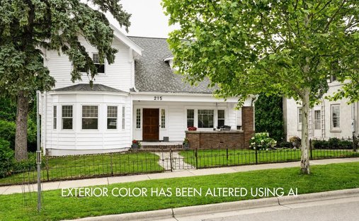 House in Maple Bluff, Wisconsin, United States 1