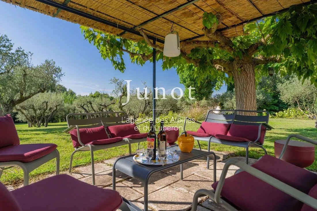 Country House in Maussane-les-Alpilles, Provence-Alpes-Côte d'Azur, France 5 - 17049315
