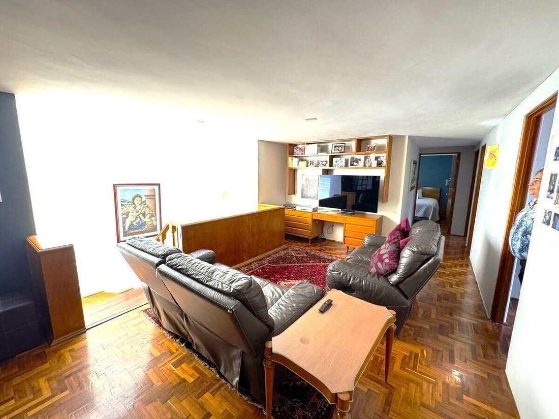 House in Mexico City, Mexico 4 - 18492659