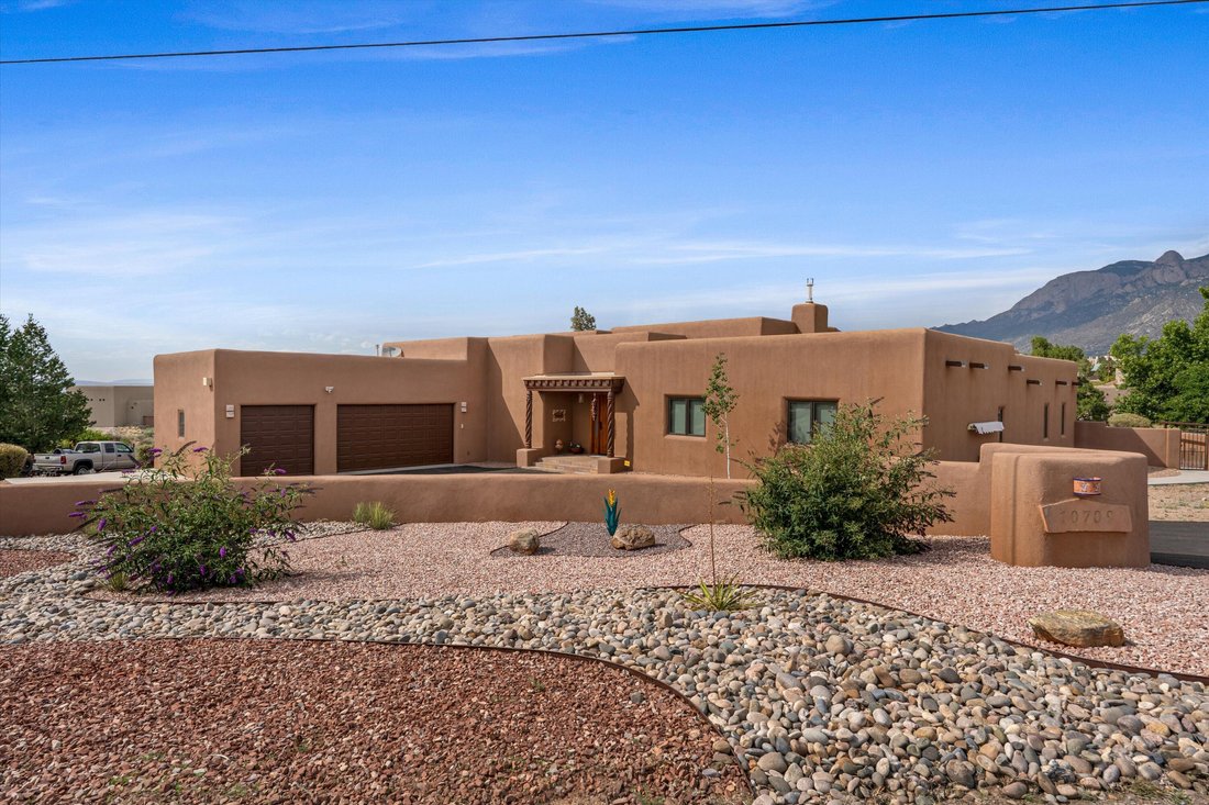 House in Albuquerque, New Mexico, United States 1 - 18494857