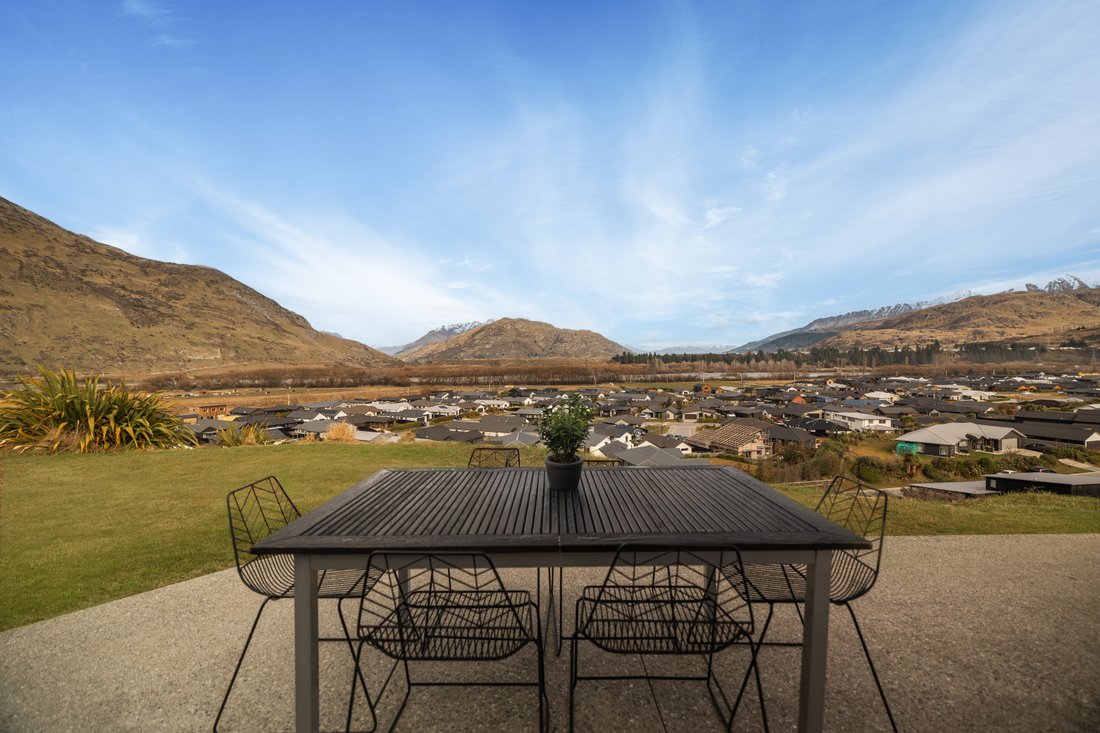 House in Queenstown, Otago, New Zealand 2 - 18494976