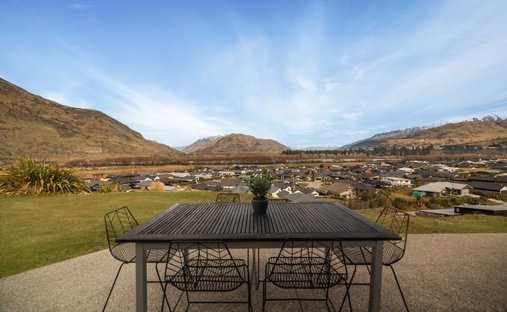 House in Queenstown, Otago, New Zealand 1