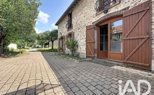House in Garancieres, Ile-de-France, France 1