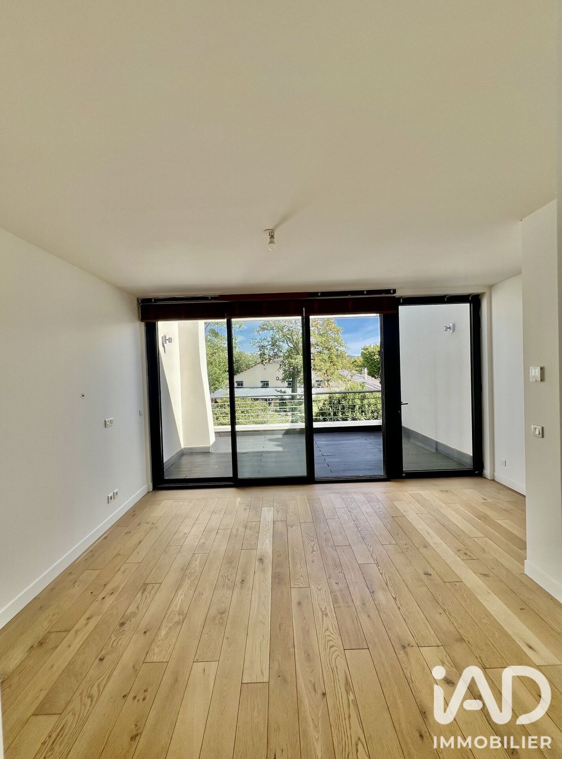 House in Napoleon, Maisons-Laffitte, France 5 - 18495783