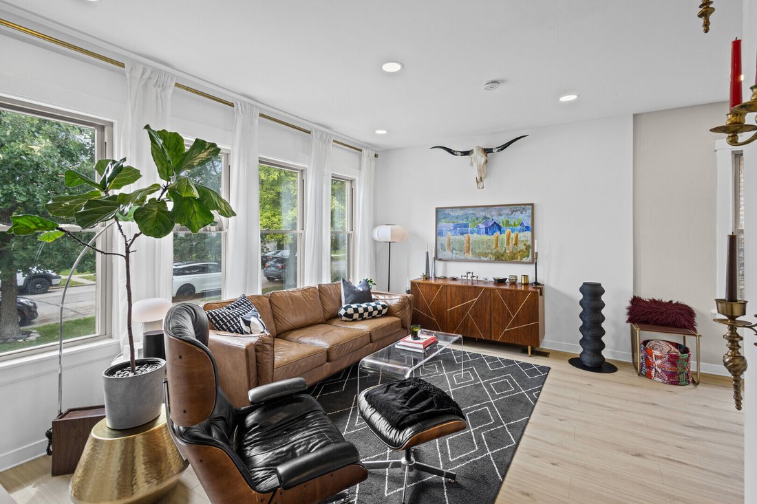 House in Chicago, Illinois, United States 5 - 18494803