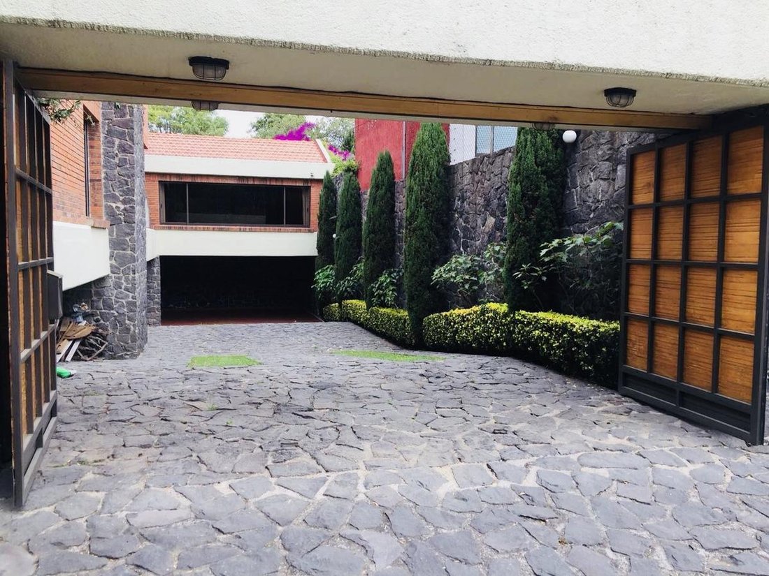 House in Santa Catarina Yecahuitzotl, Mexico City, Mexico 2 - 18492413