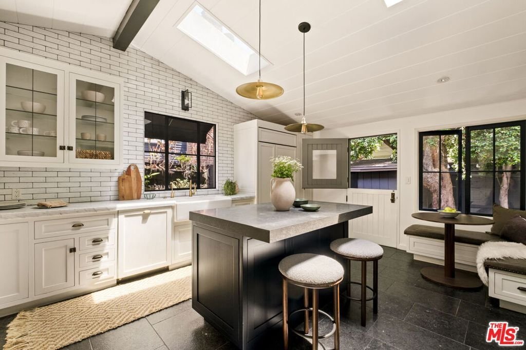 House in Los Angeles, California, United States 1 - 18494429