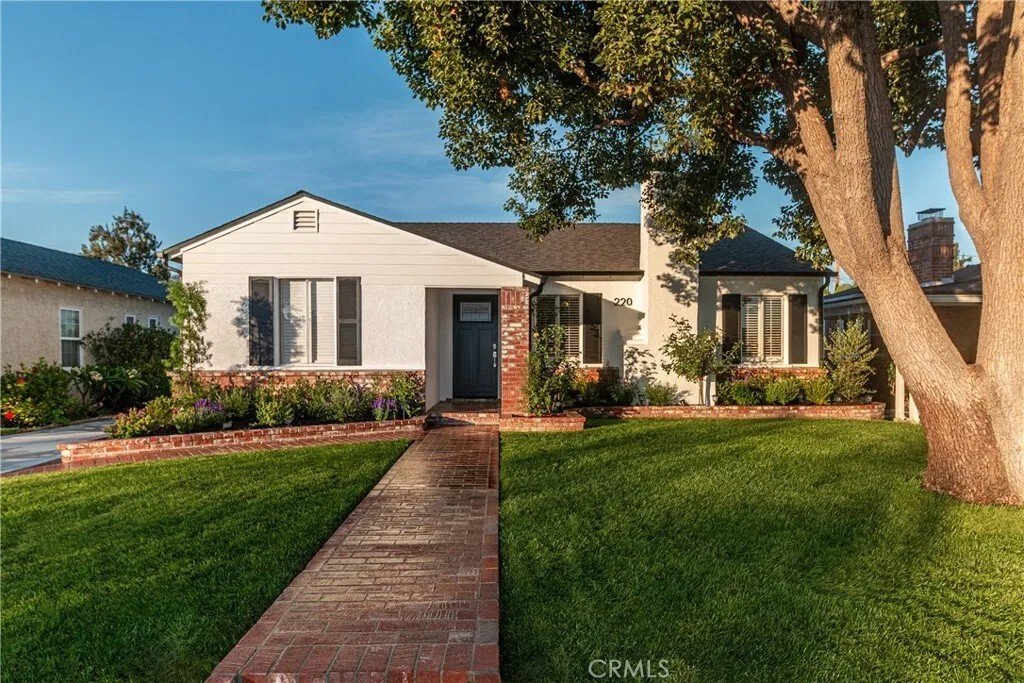 House in Burbank, California, United States 3 - 18489871