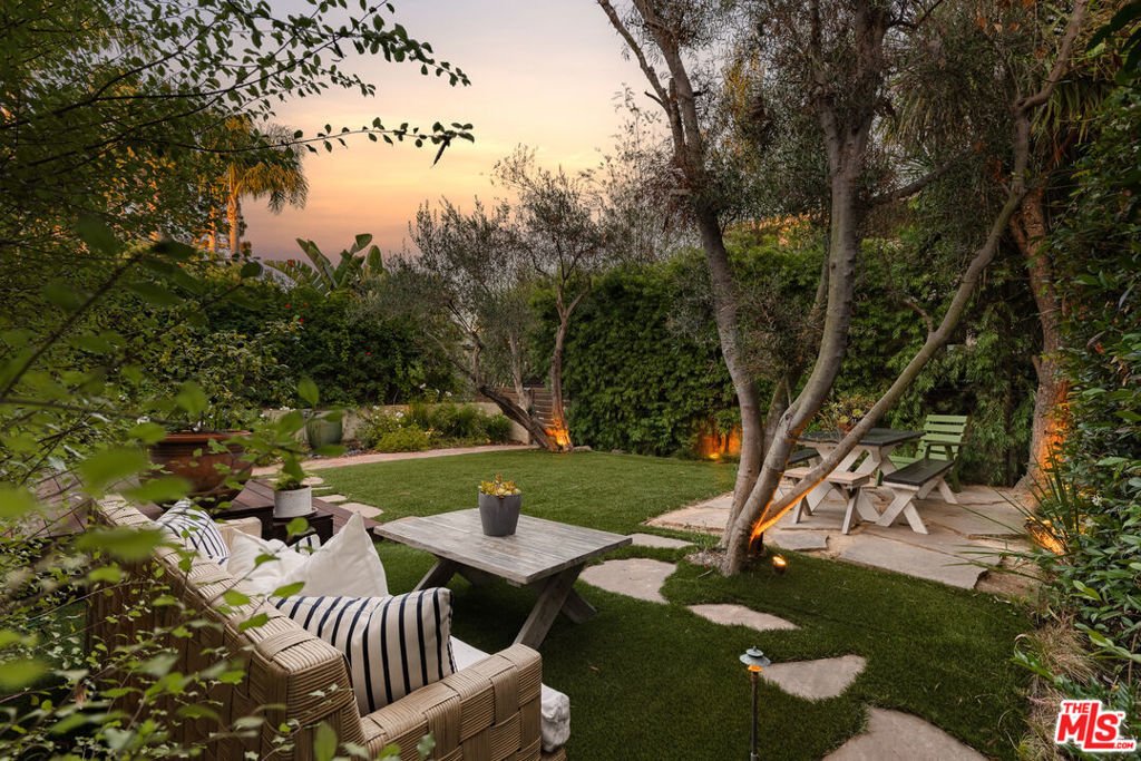 House in Los Angeles, California, United States 4 - 18494448