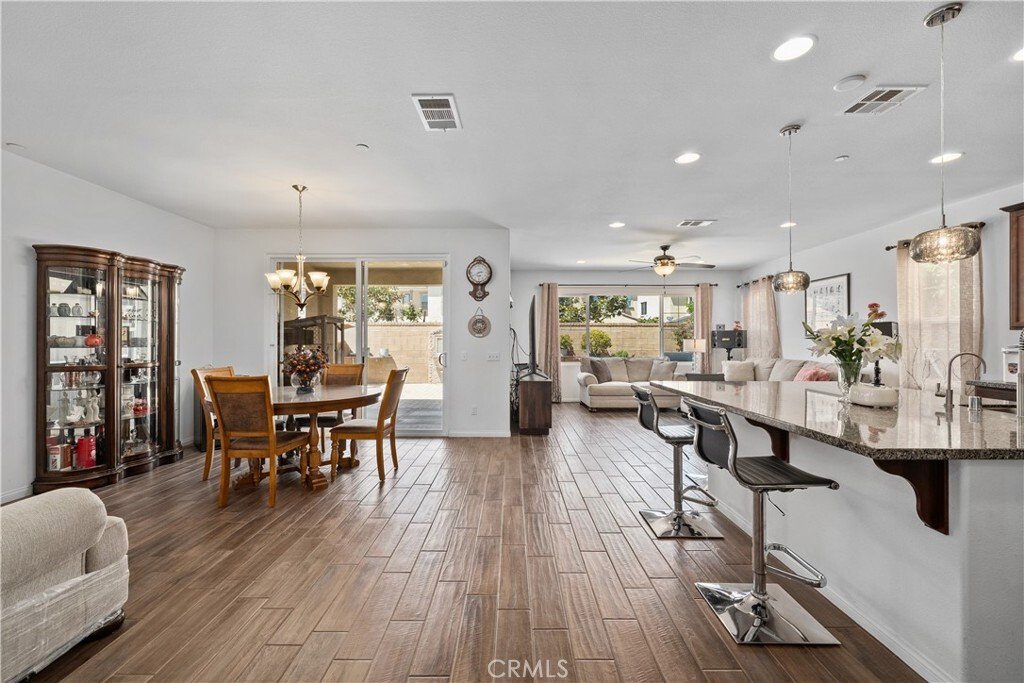 House in Ontario, California, United States 5 - 18453854