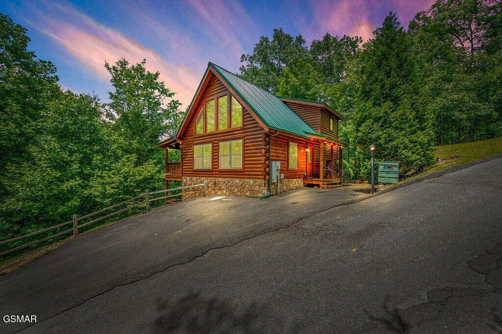 House in Gatlinburg, Tennessee, United States 2 - 18493659