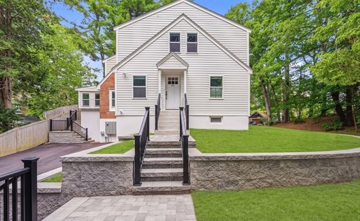 House in Wellesley, Massachusetts, United States 1