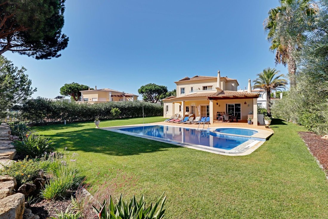 Villa in Vilamoura, Quarteira, Algarve 4 - 15894149