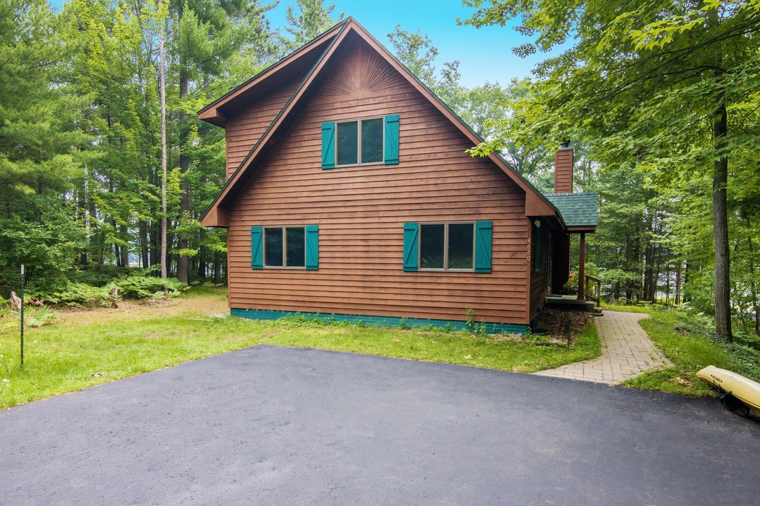 House in Traverse City, Michigan, United States 2 - 18493027
