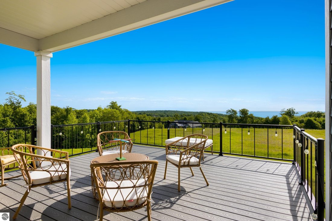 House in Suttons Bay, Michigan, United States 4 - 18494876