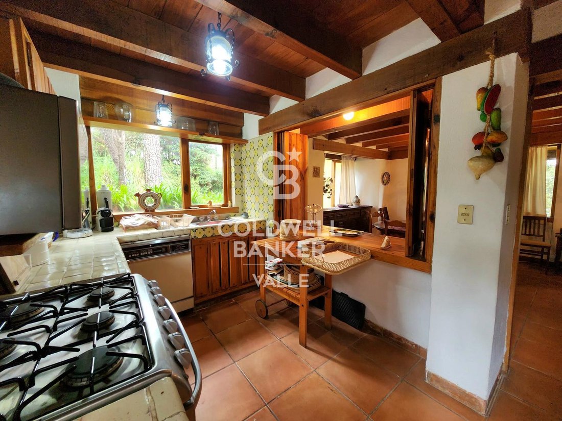 House in Valle de Bravo, State of Mexico, Mexico 4 - 18492299