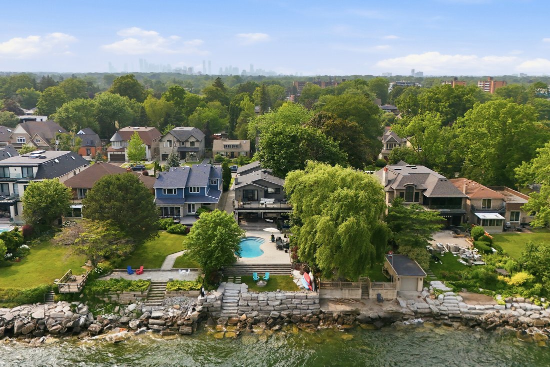 House in Mississauga, Ontario, Canada 5 - 18492625