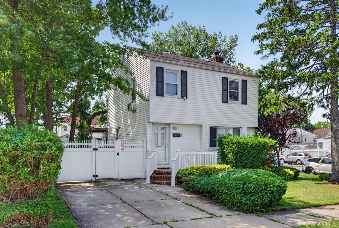 House in New York, New York, United States 2 - 18493561