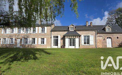 House in Mezieres-en-Vexin, Normandy, France 1