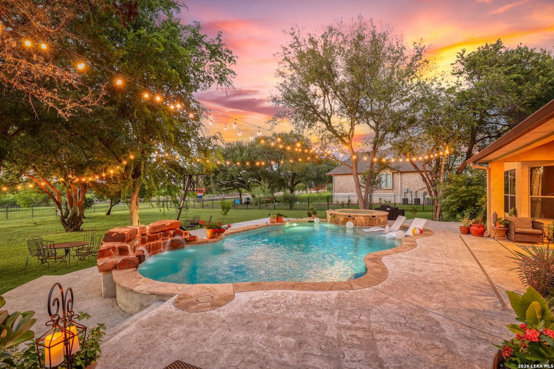House in Garden Ridge, Texas, United States 1 - 18494862
