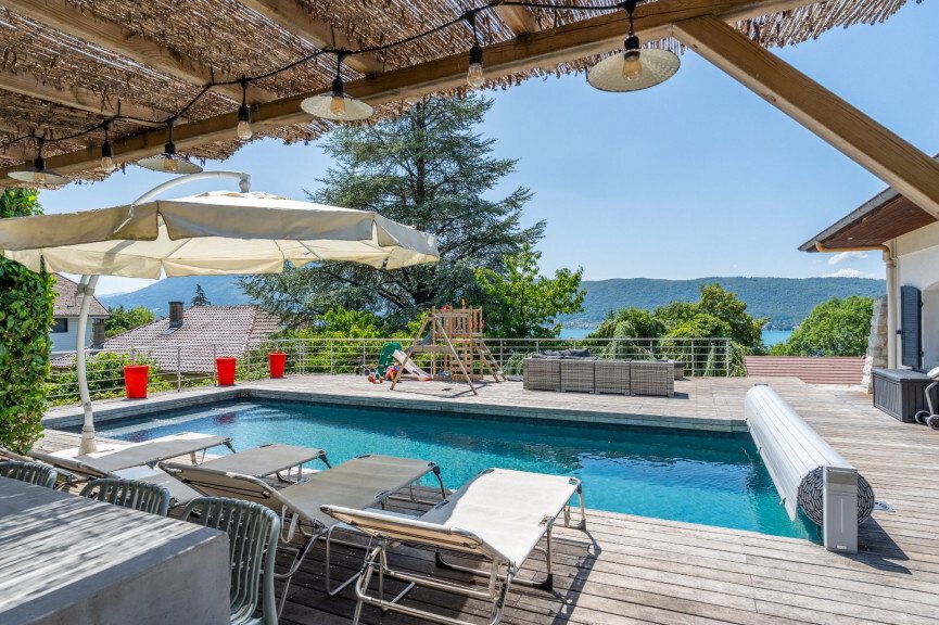 Estate in Veyrier-du-Lac, Auvergne-Rhône-Alpes, France 4 - 17296992