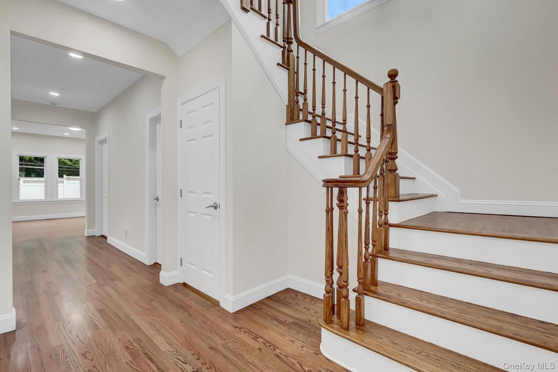 House in East Hills, New York, United States 3 - 18493564