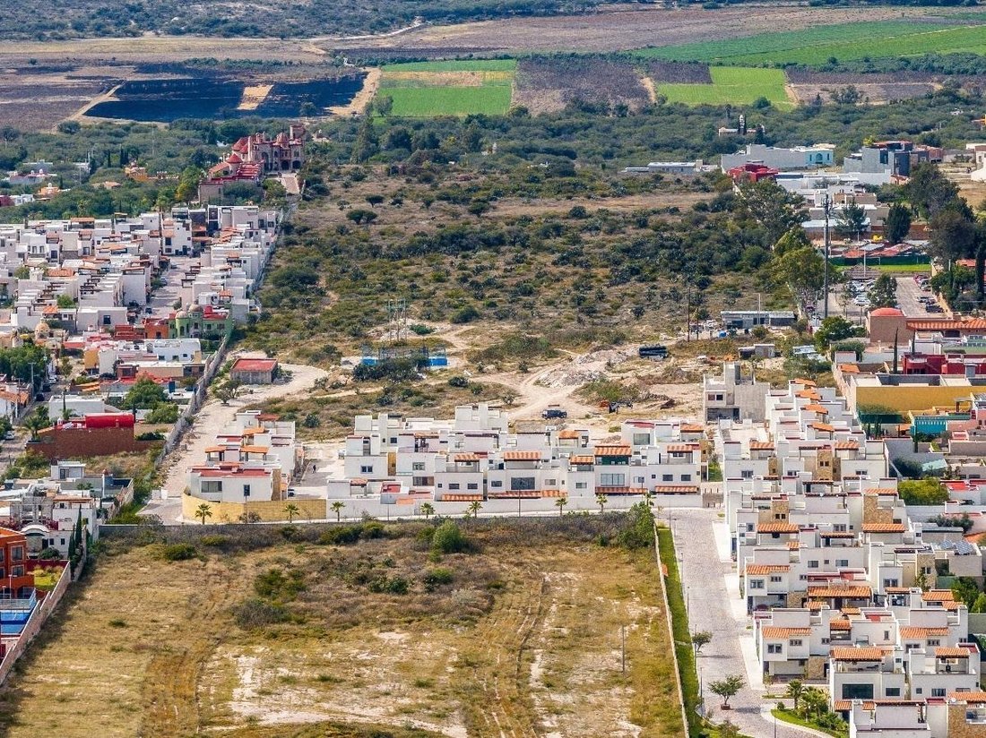 Land in Celaya, Guanajuato, Mexico 2 - 18492546