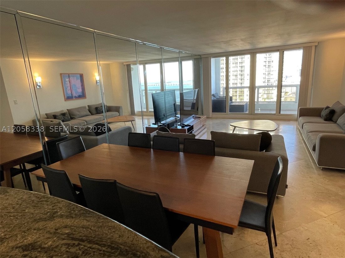 Condo in Miami, Florida, United States 3 - 18493443