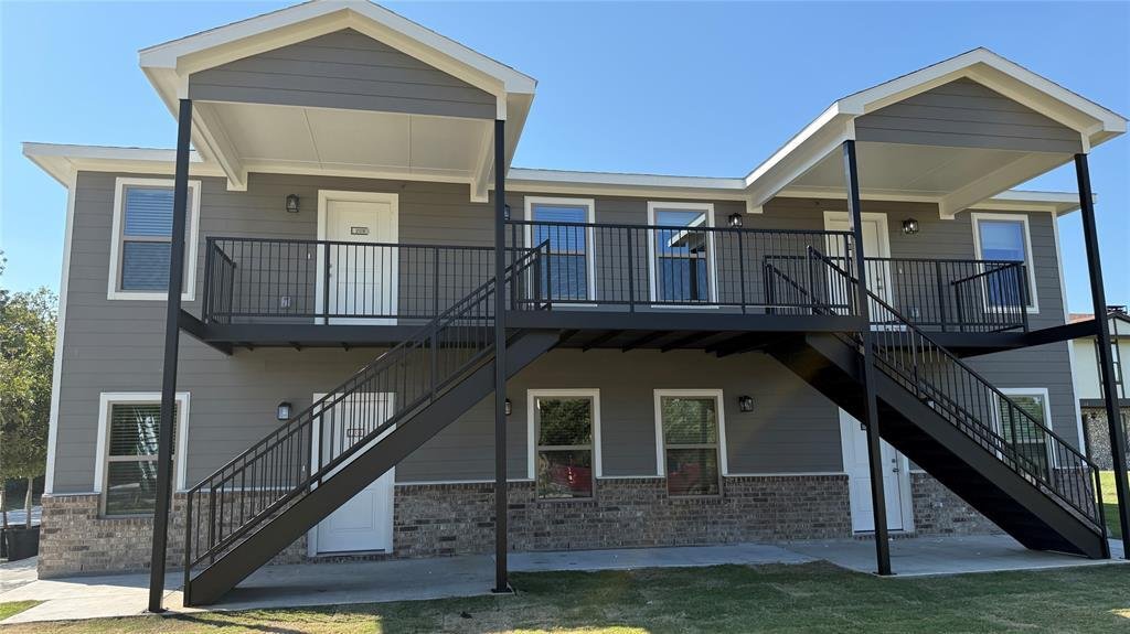 Denton, Texas, United States 2 - 18494315