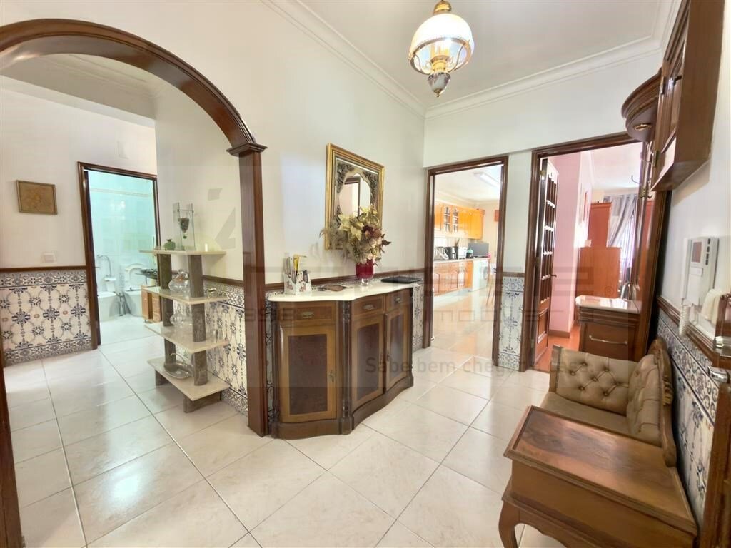 Apartment in Venteira, Lisbon, Portugal 4 - 18495237