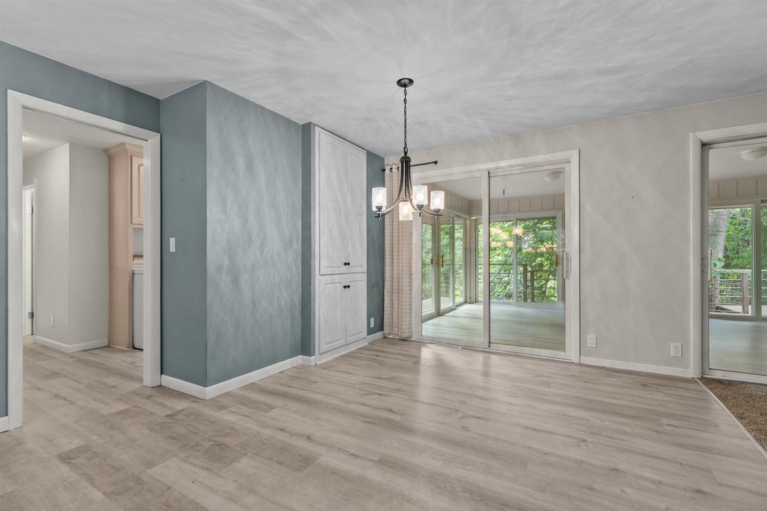House in Menasha, Wisconsin, United States 4 - 18494612