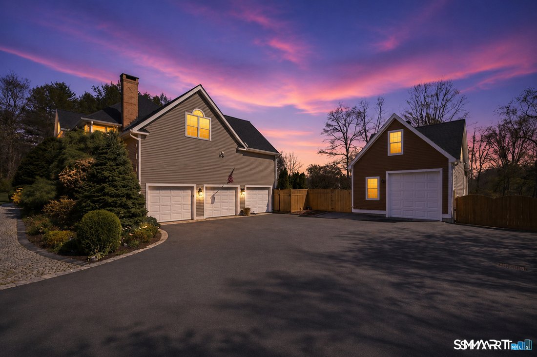 House in Easton, Connecticut, United States 2 - 18494801