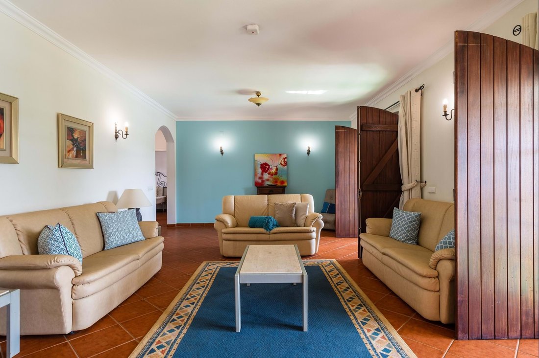 Villa in Praia dos Pescadores, Olhos de Agua, Portugal 2 - 18272412