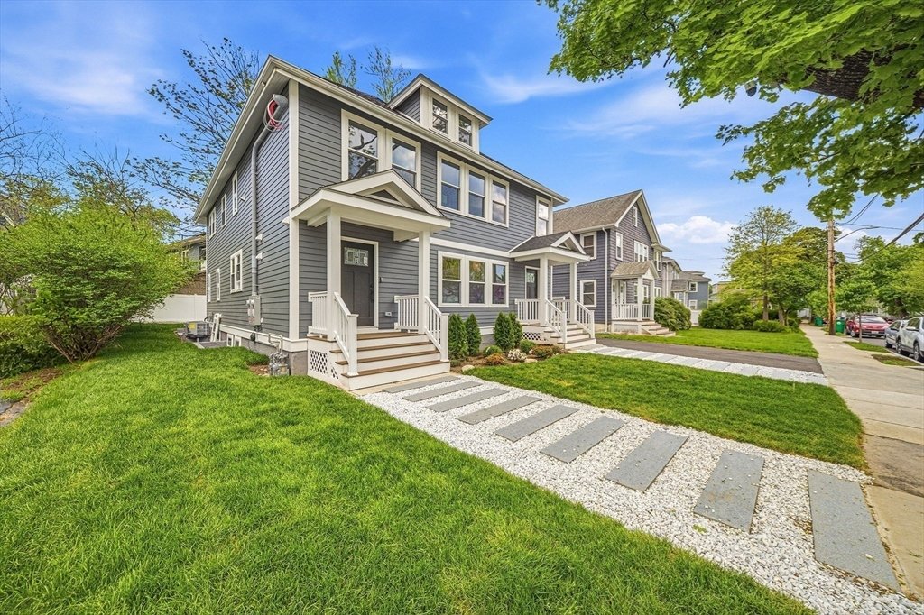Condo in Newton, Massachusetts, United States 3 - 18416423