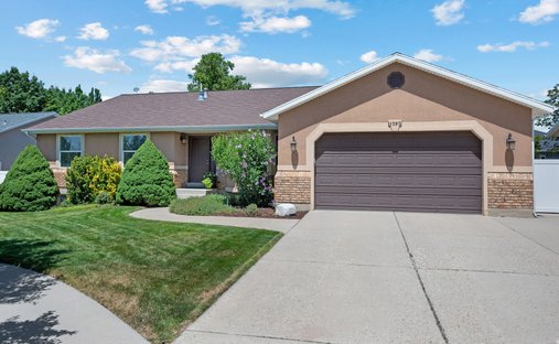 House in Sandy, Utah, United States 1