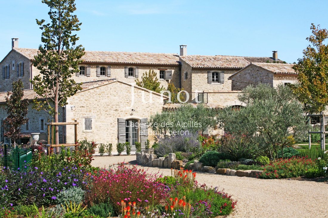 Country House in Oppède, Provence-Alpes-Côte d'Azur, France 4 - 17302899