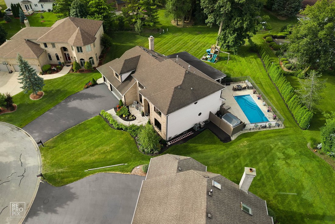 House in Wood Dale, Illinois, United States 2 - 18494656