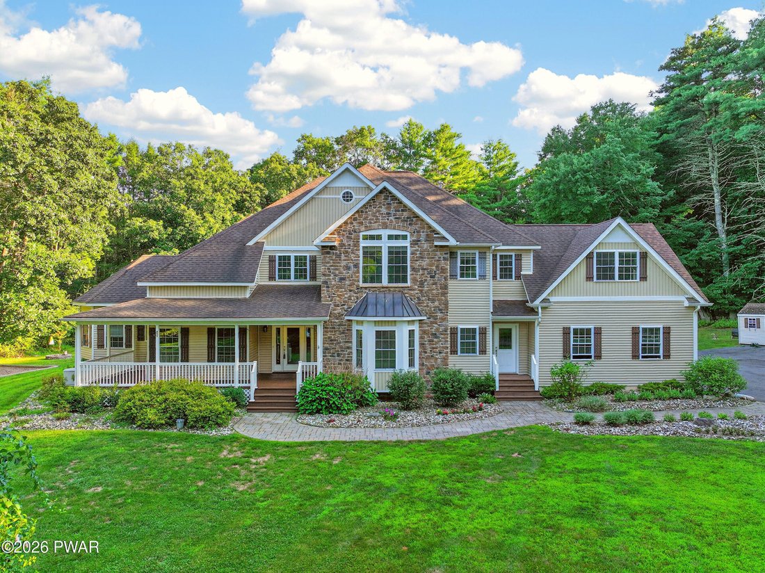 House in Milford, Pennsylvania, United States 1 - 18494812