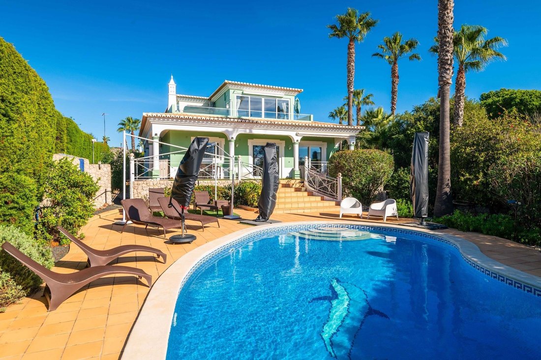 Villa in Carvoeiro, Algarve, Portugal 2 - 17702594