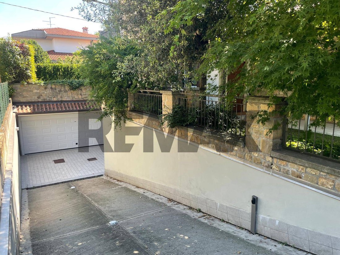 Villa in Treviolo, Lombardy, Italy 5 - 18495877